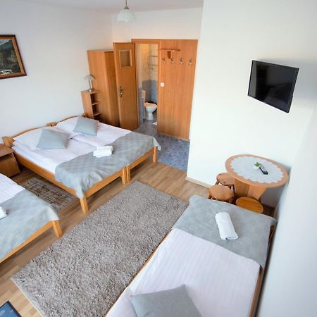Pokoje I Apartament U Lucyny Czarna Góra Rum bild