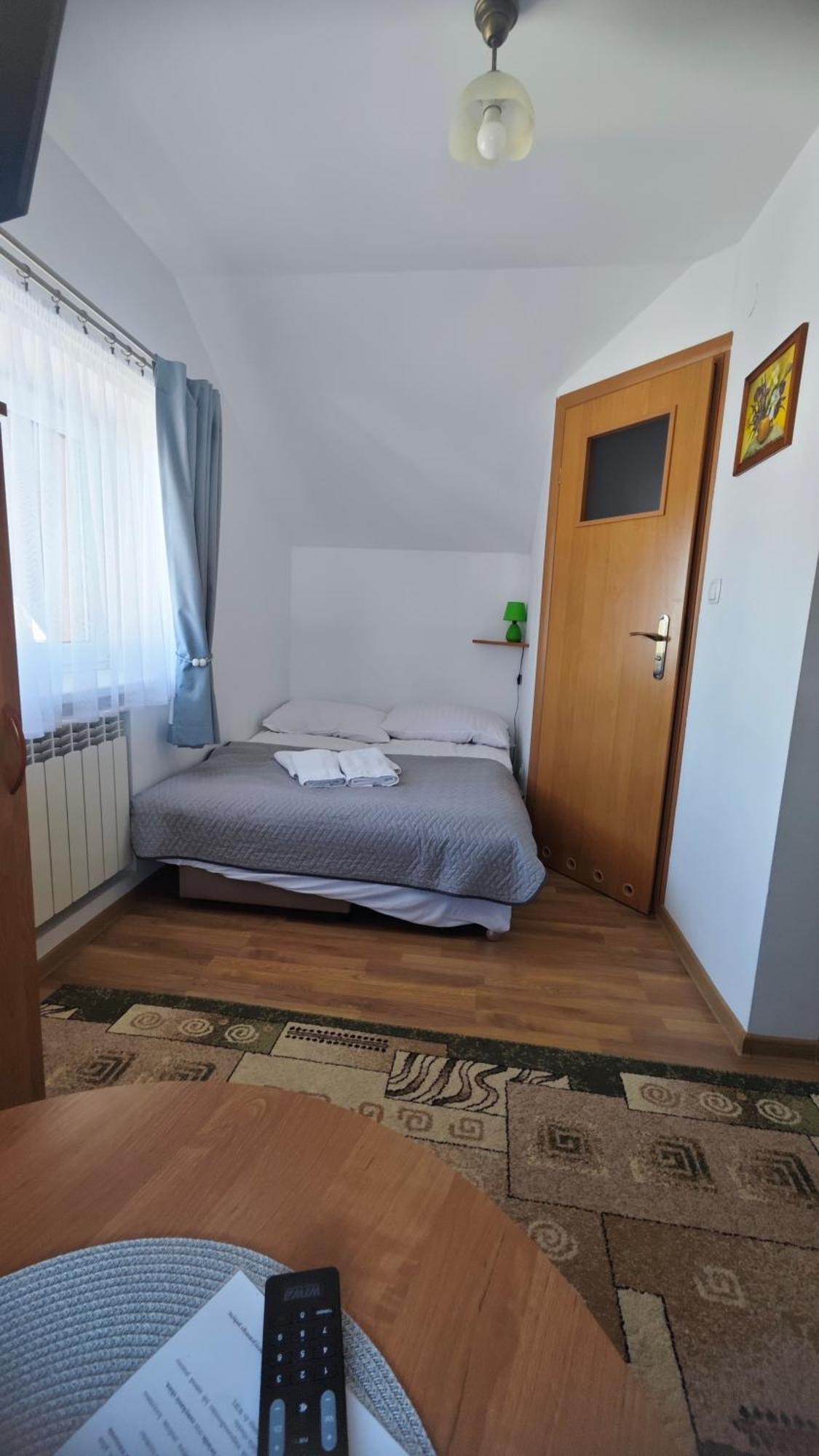 Pokoje I Apartament U Lucyny Czarna Góra Exteriör bild